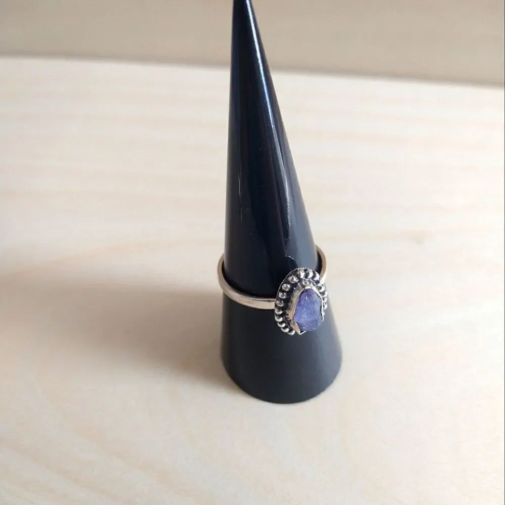 Tanzanite Solitaire Ring - Picture 2 of 11